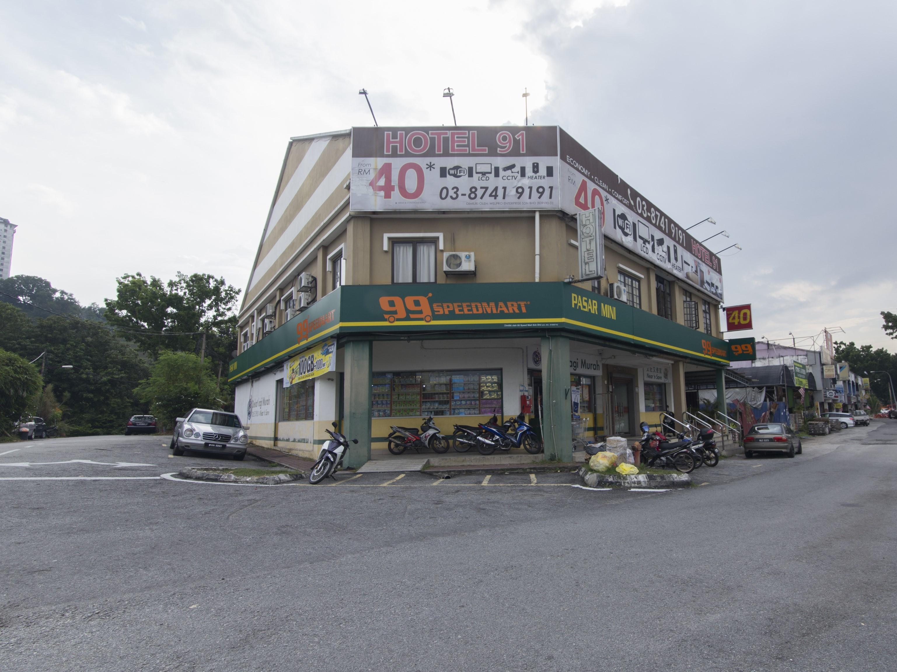 Oyo 91130 Hotel 91 Bukit Mewah Kajang Eksteriør billede